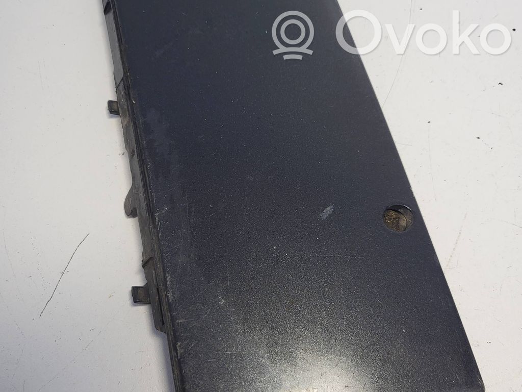 BMW 5 E34 Abdeckung Deckel Abschleppöse vorne 
