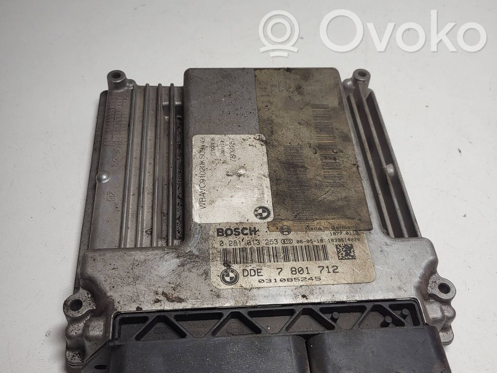 BMW 5 E60 E61 Engine control unit/module 
