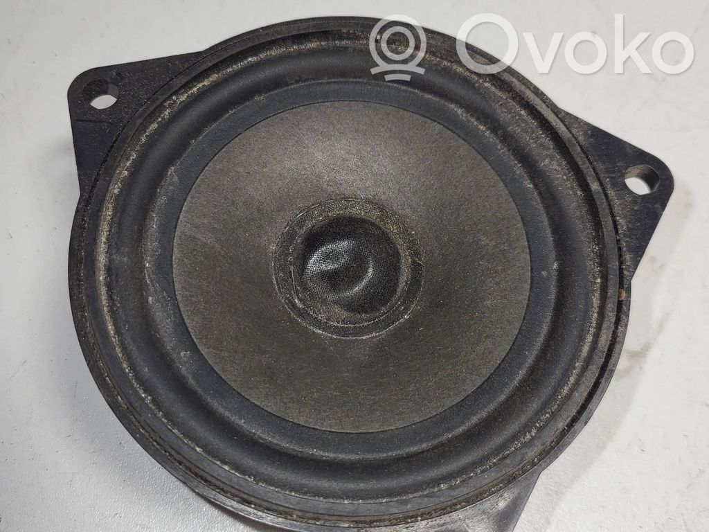 BMW 5 E60 E61 Altavoz de la puerta delantera 