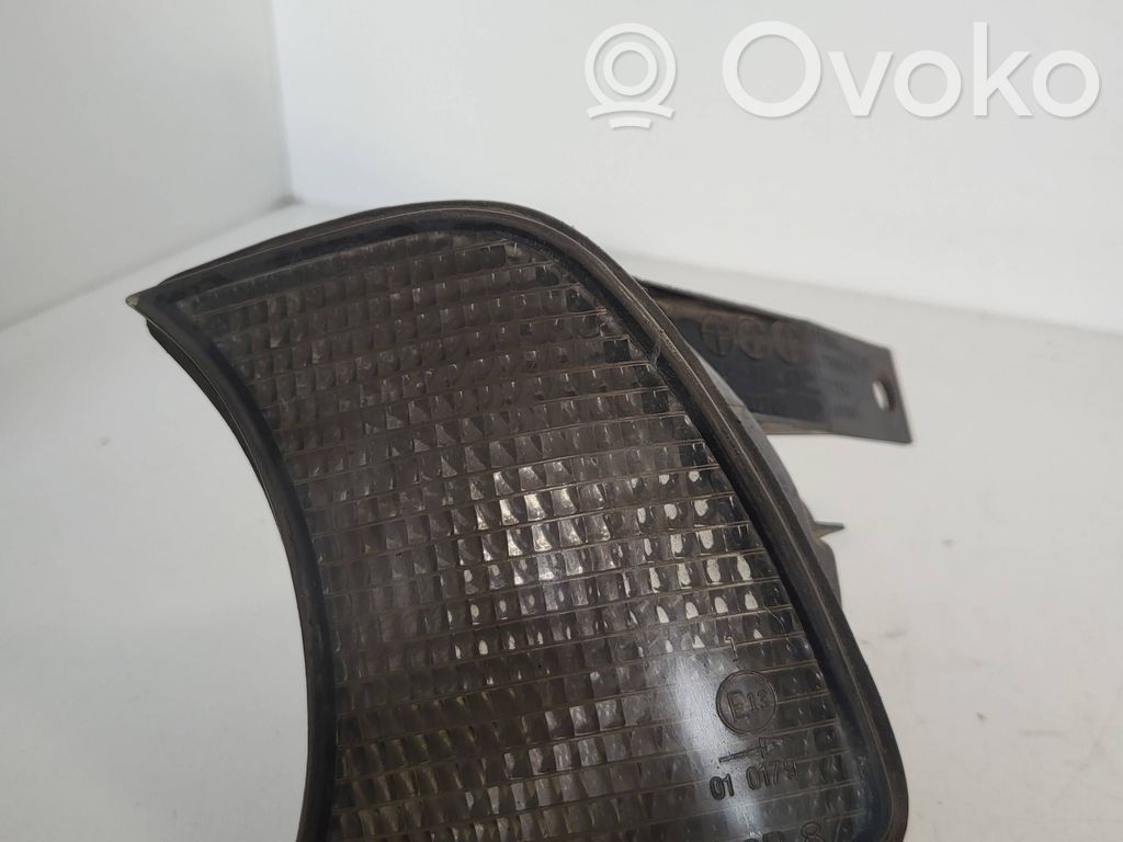 BMW 5 E34 Front indicator light 