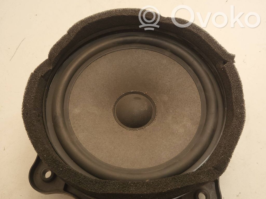 BMW 3 E46 Etuoven kaiutin 
