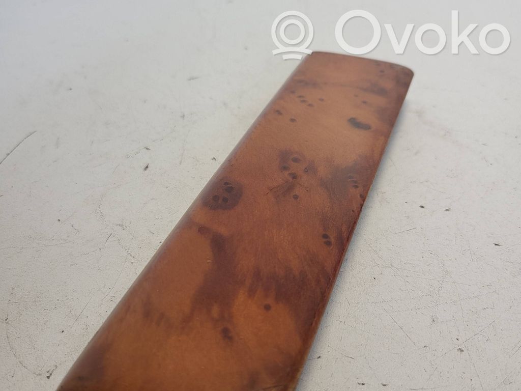 BMW 5 E39 Kita salono detalė 