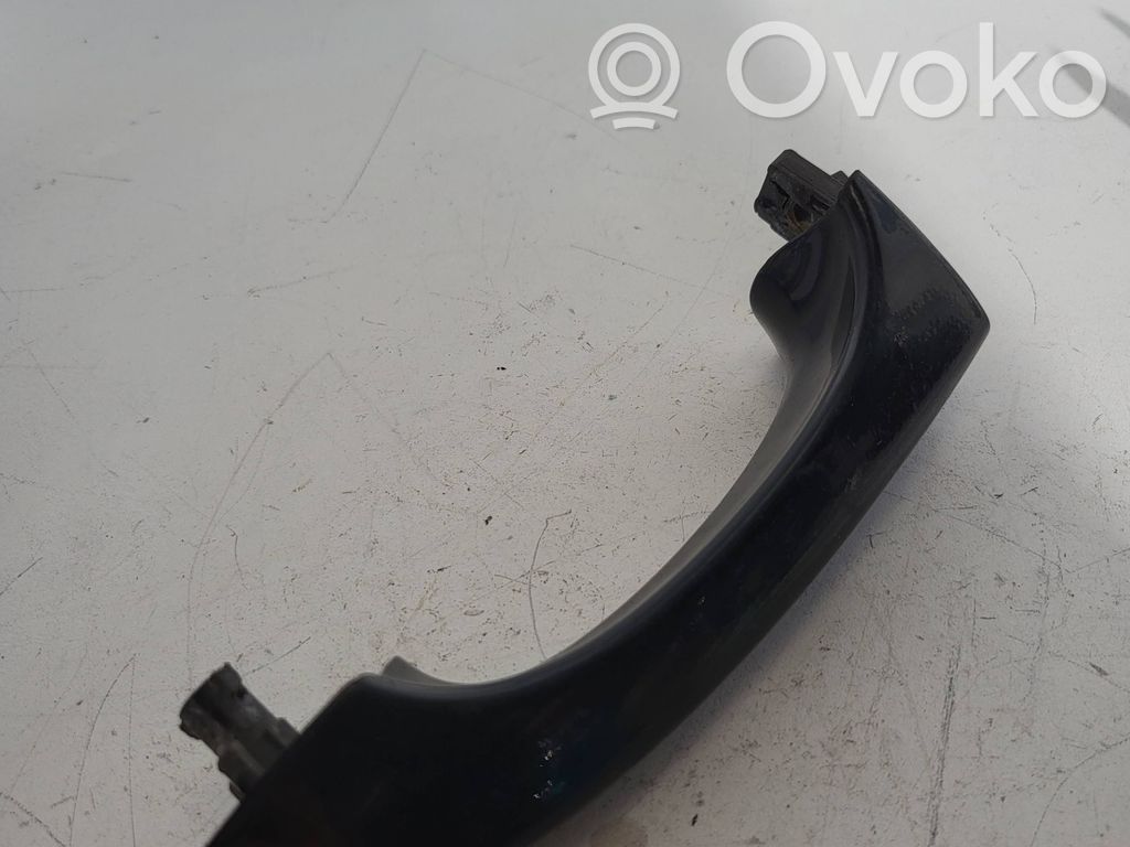 Manecilla externa puerta trasera   8257737