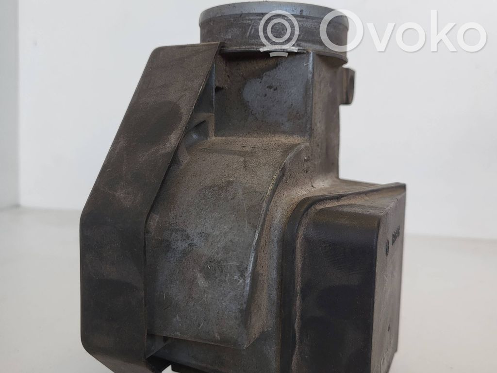 BMW 5 E34 Mass air flow meter 