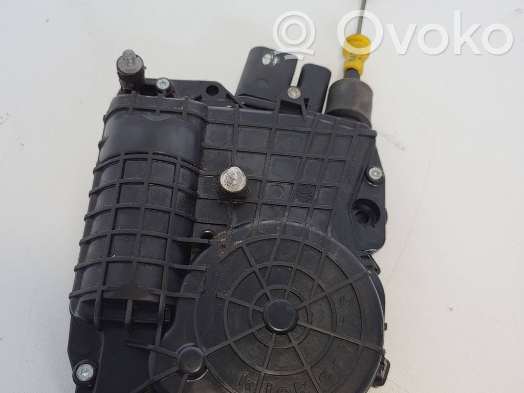 BMW X5 E70 Front door lock 