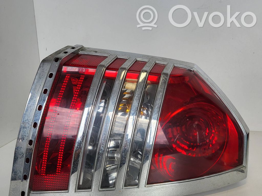 Chrysler 300 - 300C Galinis žibintas kėbule 