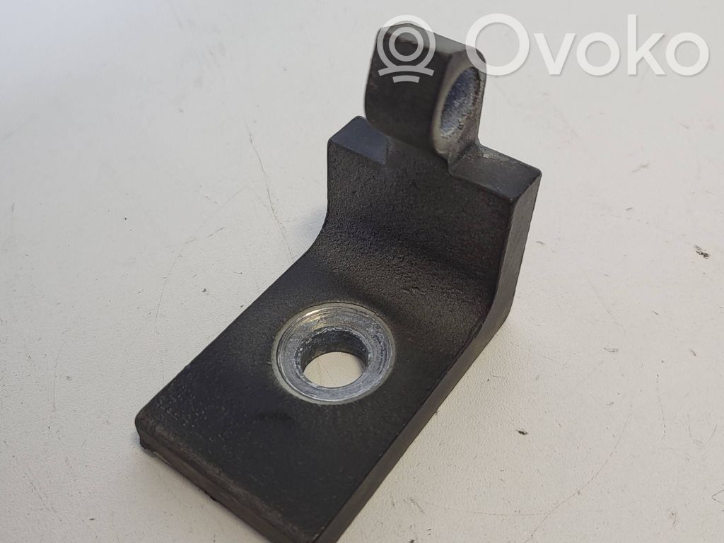 Etuoven yläsarana   7068073
