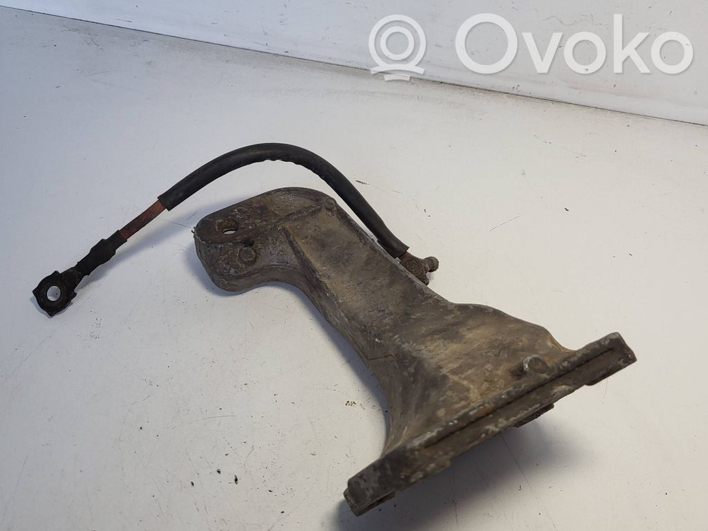 BMW 3 E36 Engine mounting bracket 