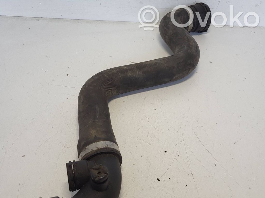 Engine coolant pipe/hose   1436375