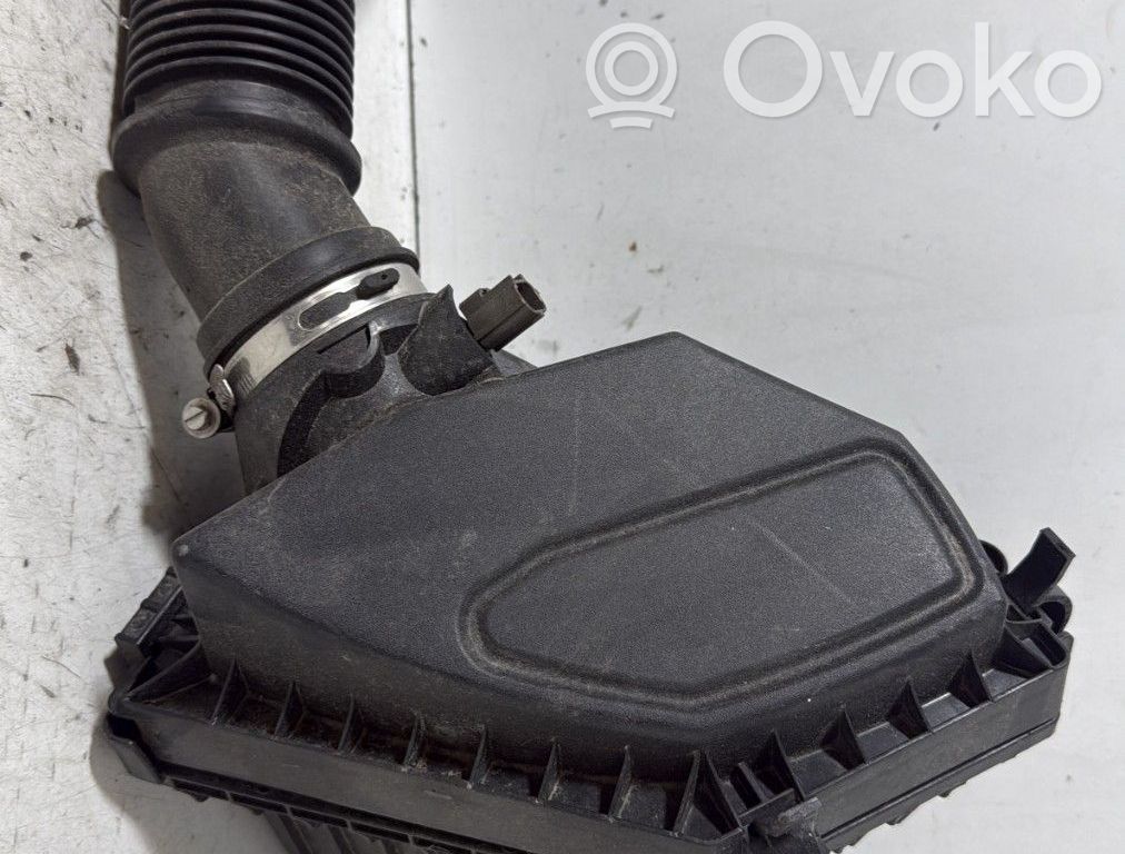 Ford Puma Air filter box 