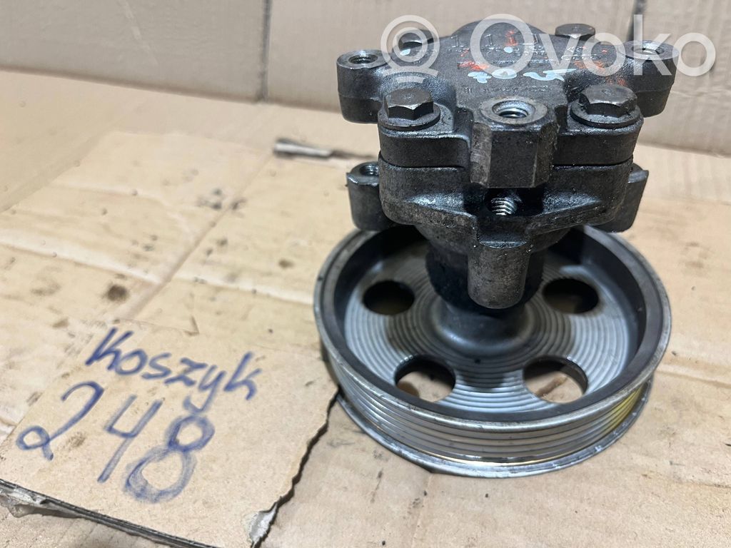 Audi A4 S4 B6 8E 8H Pompa wspomagania 
