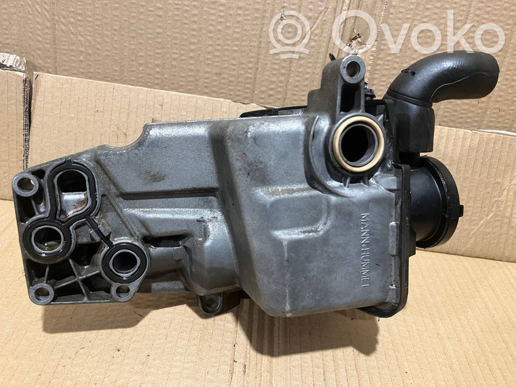 Ford Mondeo MK IV Oil filter mounting bracket 