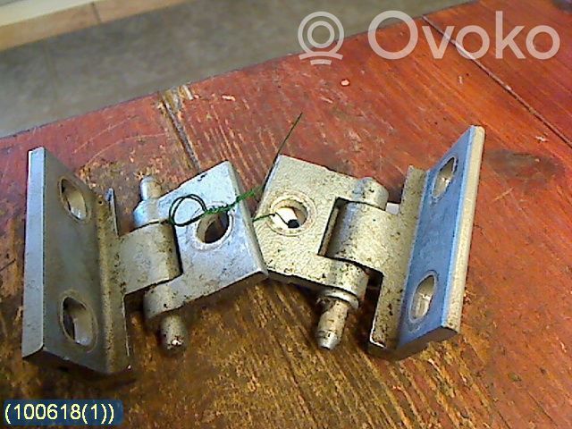 Rear door upper hinge