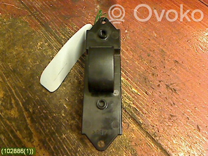 Mitsubishi L200 Electric window control switch 