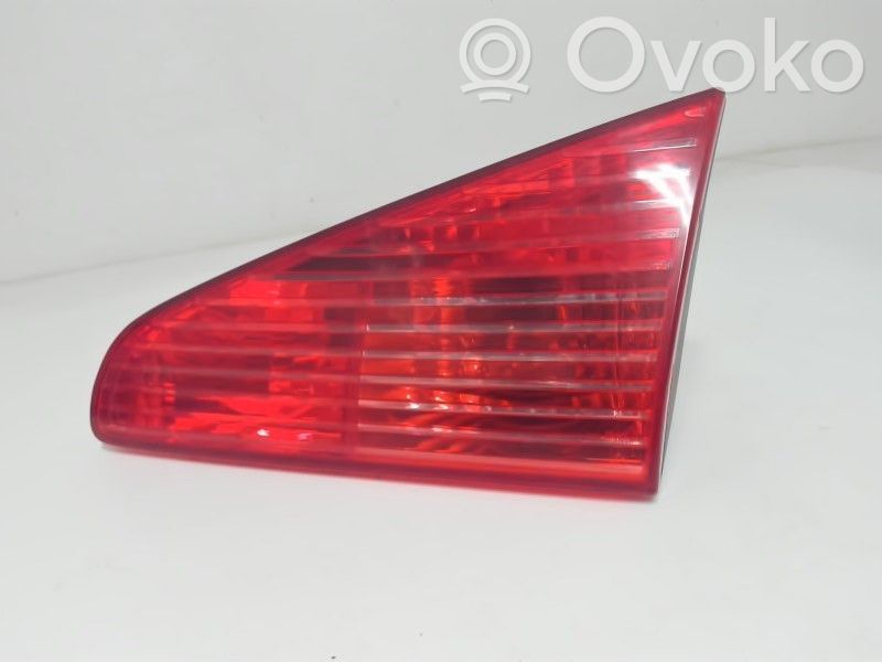Peugeot 607 Feux arrière sur hayon 