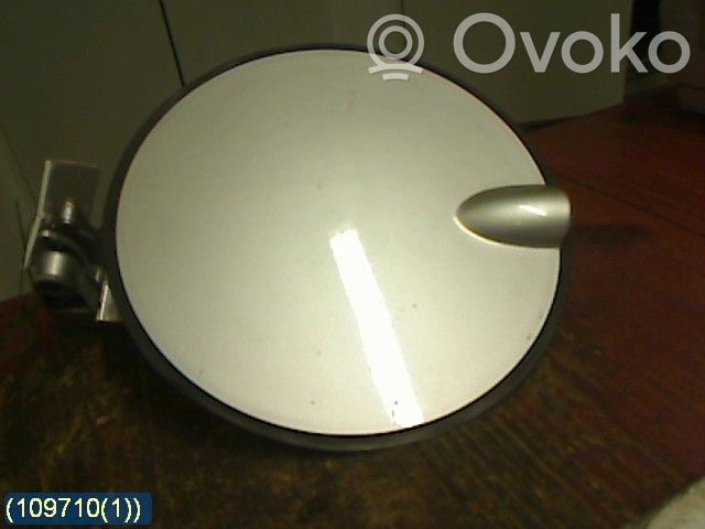 Fuel tank cap lock
