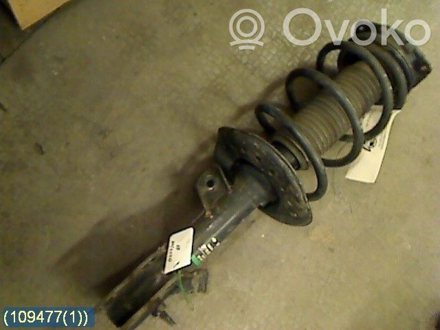 Nissan Qashqai Amortyzator osi przedniej ze sprężyną 
