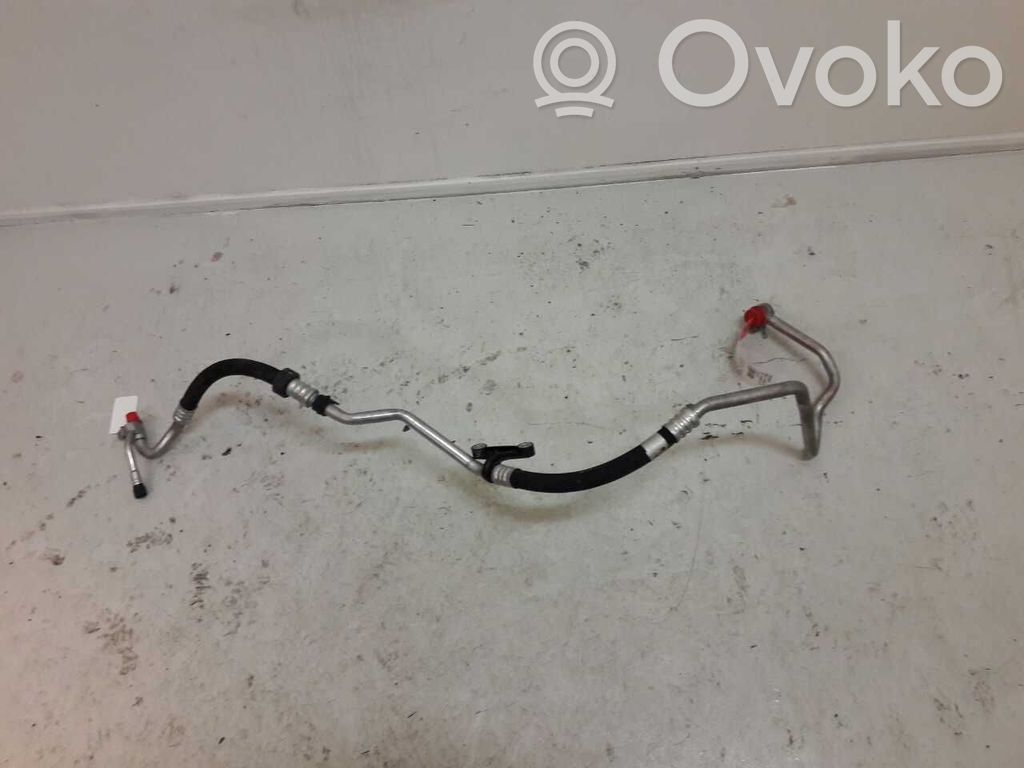 BMW 3 E90 E91 Ilmastointilaitteen putki (A/C) 