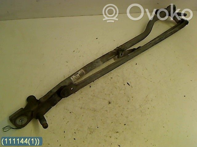 Volvo V70 Front wiper linkage 