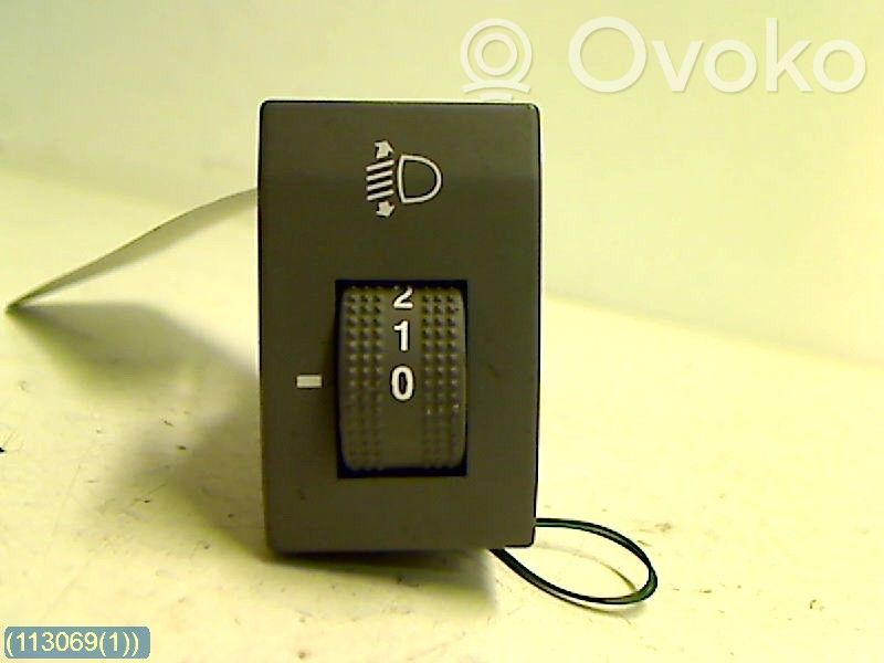 Panel lighting control switch   211000245,751U00080