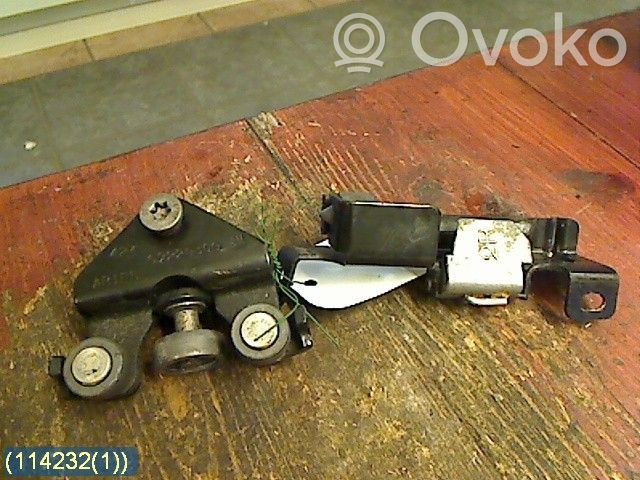 Opel Combo C Front door lower hinge 