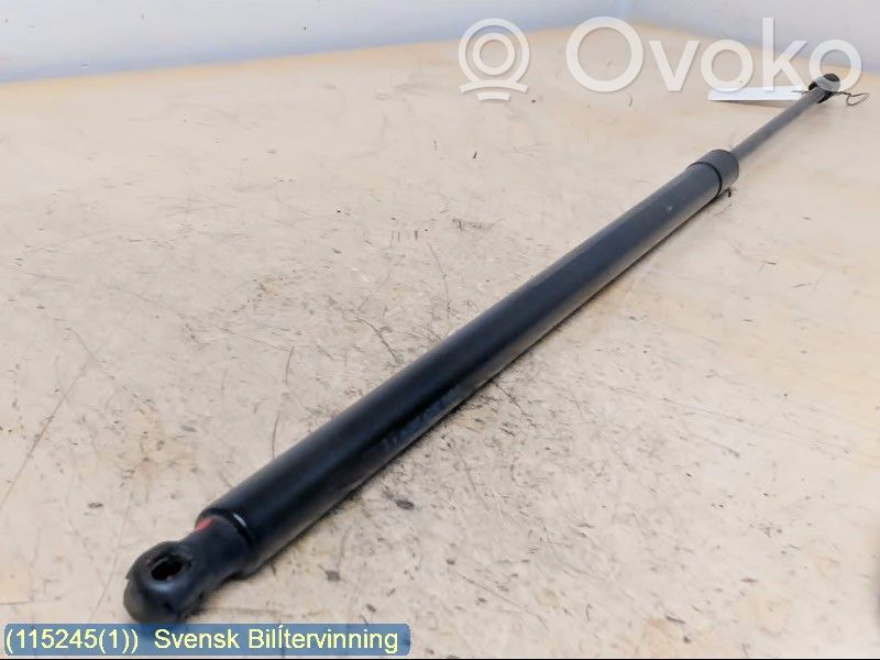 Ford Kuga II Tailgate strut 