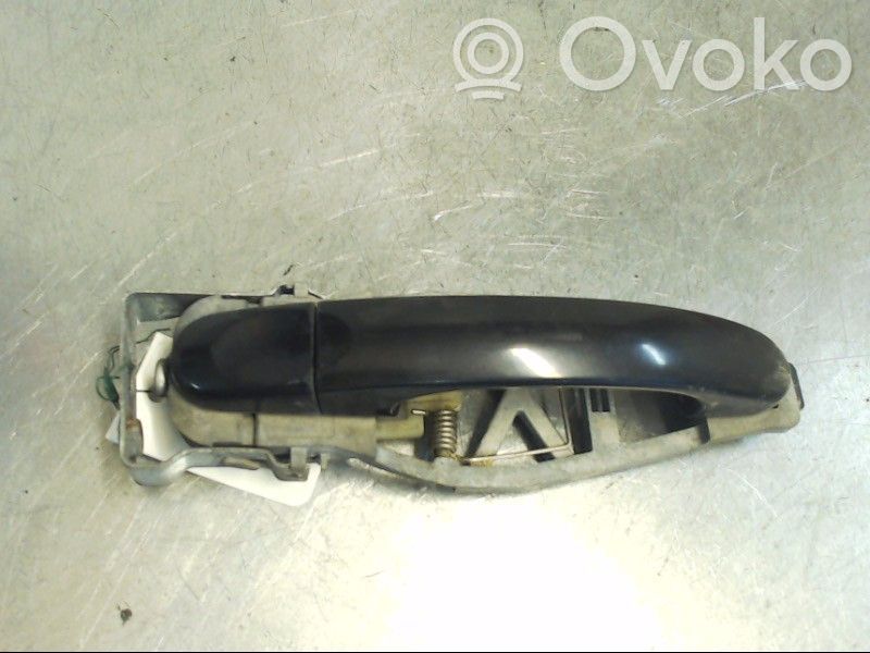 Manecilla externa puerta delantera   7H0837205D