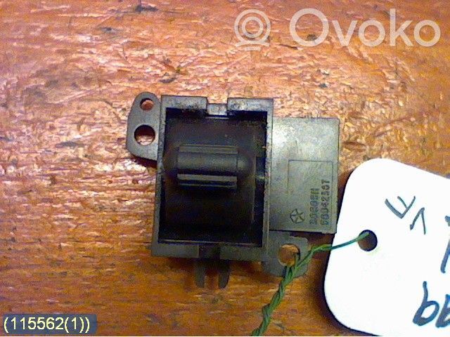 Jeep Grand Cherokee (WJ) Seat control switch 