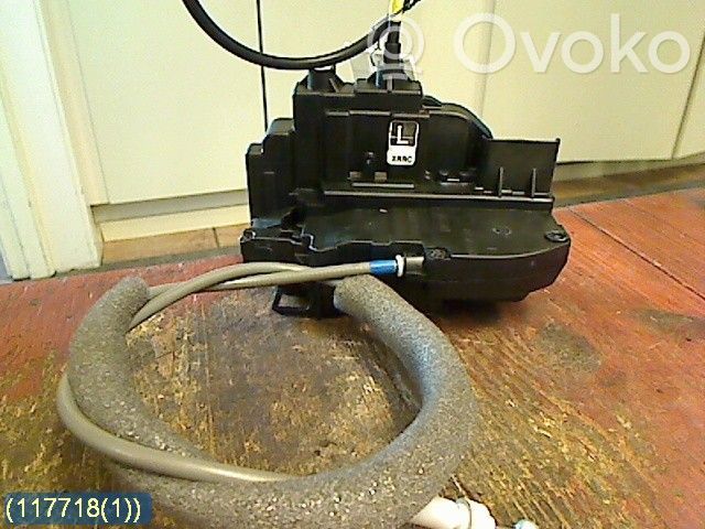 Takaoven lukko   825009U10B