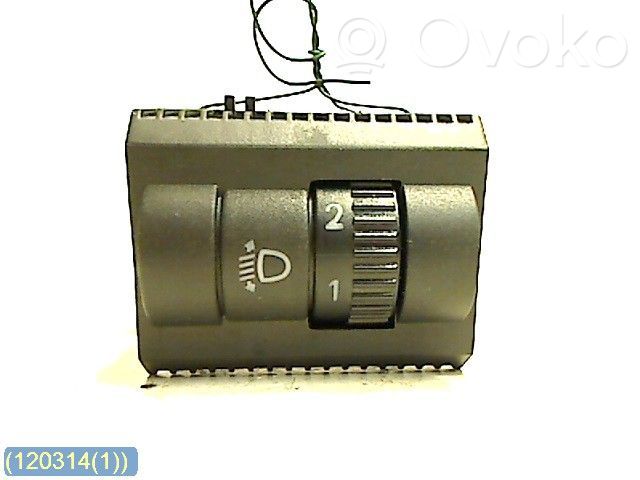 Volkswagen Amarok Panel lighting control switch 