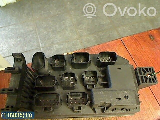 Jaguar X-Type Fuse module 