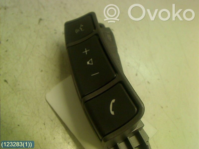 BMW 7 E65 E66 Ohjauspyörän painikkeet/kytkimet 