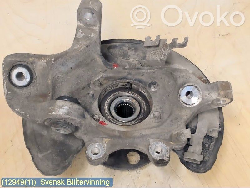 Cubo de rueda delantera   A2133503205