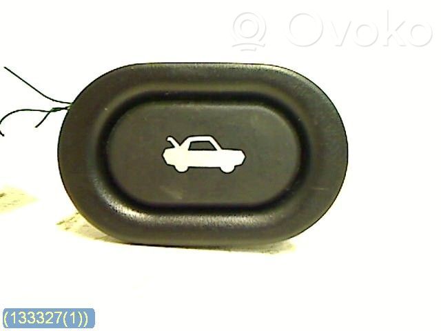 Tailgate/boot open switch button   4733440,156796IR