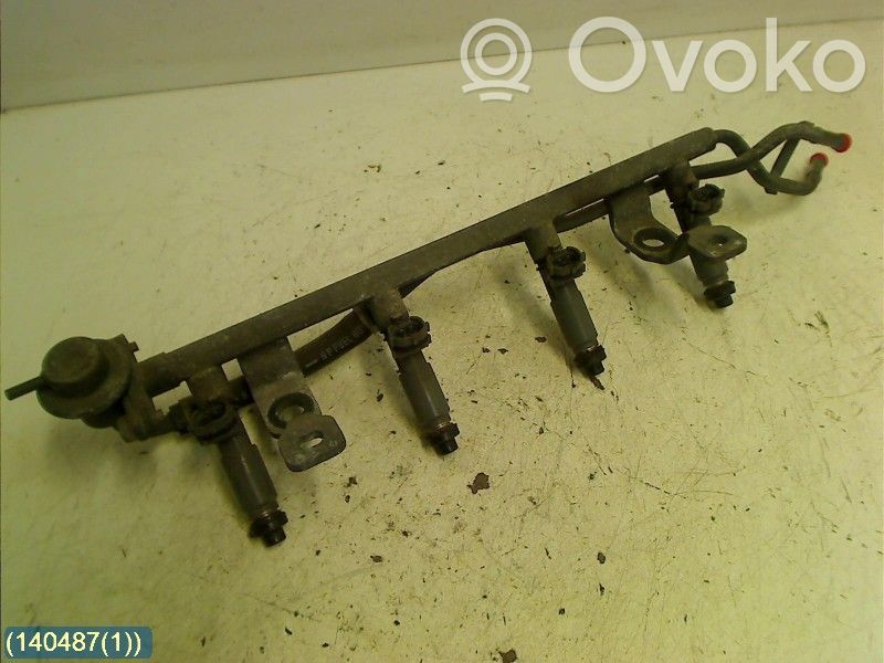 Fuel injector   1955003110DENSO