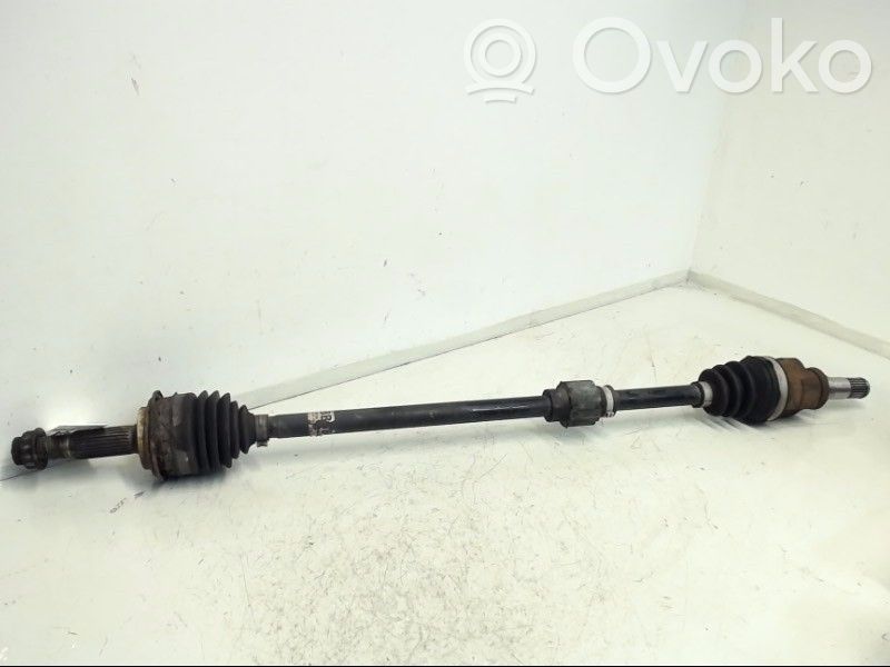 Toyota Yaris Półoś przednia 