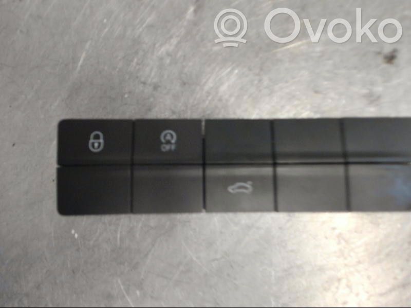 Skoda Octavia Mk3 (5E) Botón interruptor de bloqueo de puertas 