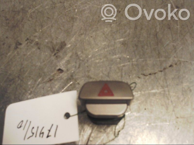 Hazard light switch   1556970,8M5T13A350AB