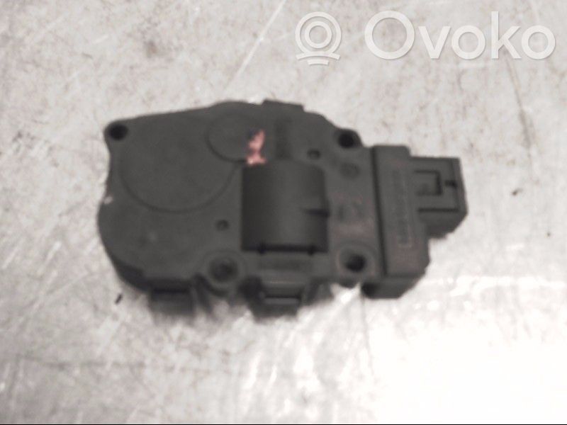Audi A4 S4 B8 8K Actuator/motor clapetă debit aer A/C 