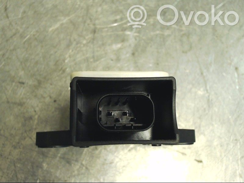 Acceleration sensor   1371482,0265005626BOSCH,6C113C190AB