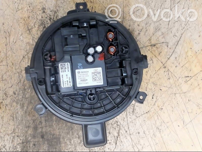 Opel Astra K Wentylator nawiewu / Dmuchawa 