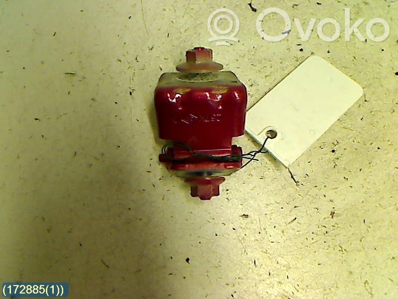 Renault Clio II Tailgate/trunk/boot hinge 