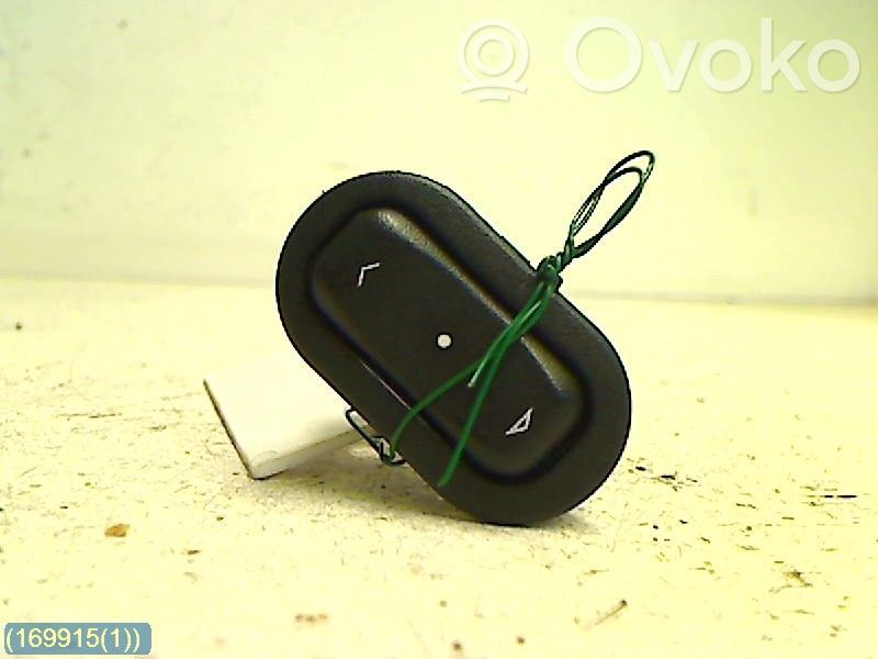 Opel Zafira A Electric window control switch 