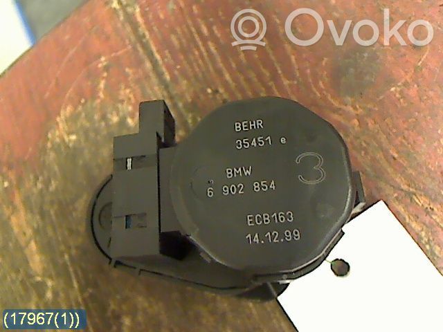BMW 3 E46 Ilmastointilaitteen läpän käyttölaite/moottori (A/C) 