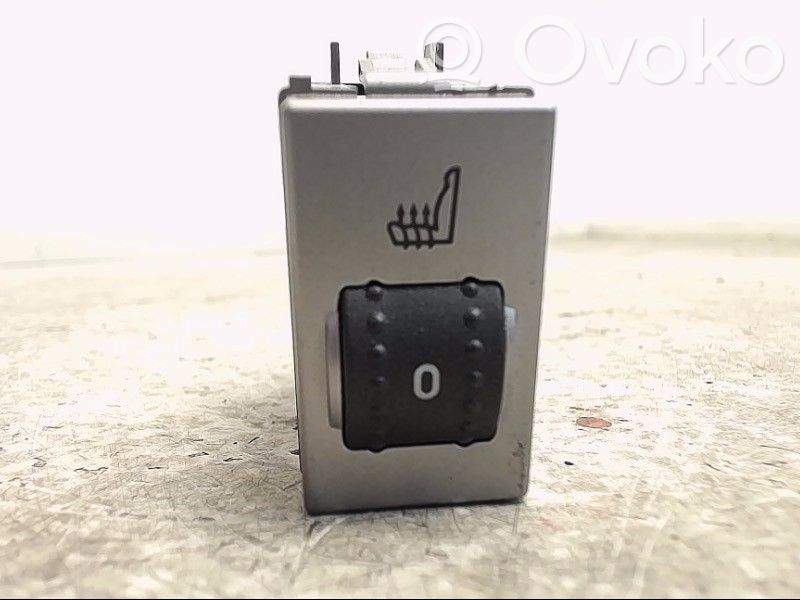 Ford Kuga I Seat heating switch 