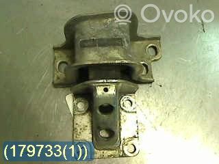 Engine mounting bracket   1846C2