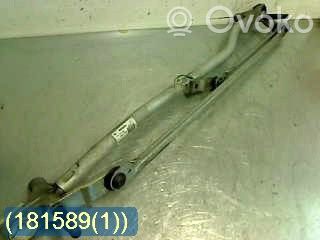 Volvo V70 Front wiper linkage 