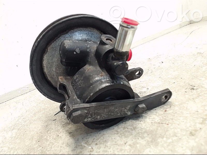 Volvo 740 Ohjaustehostimen pumppu 