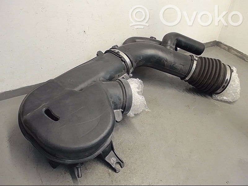Fiat Freemont Rezonator / Dolot powietrza 