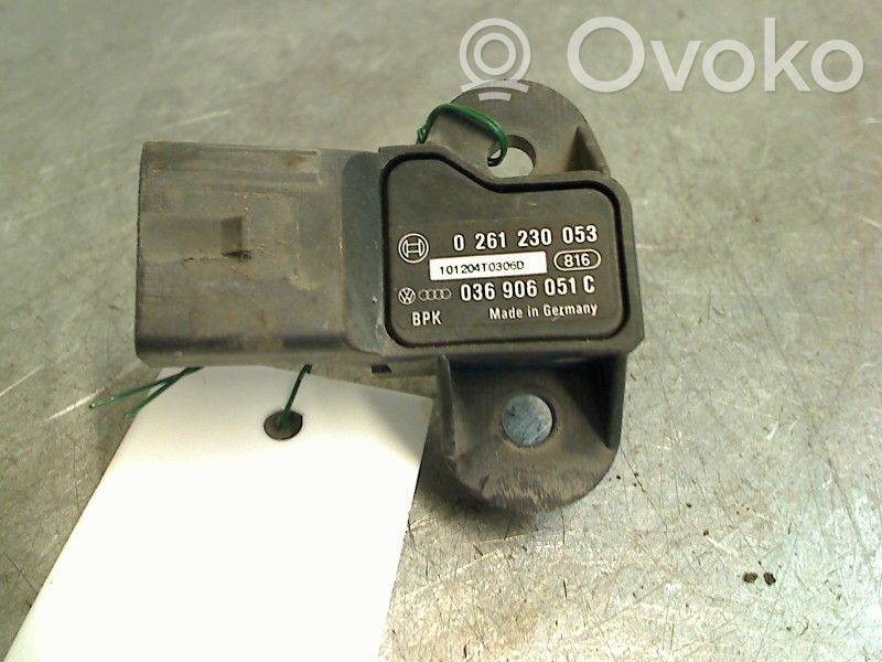 Audi A4 S4 B8 8K Capteur 